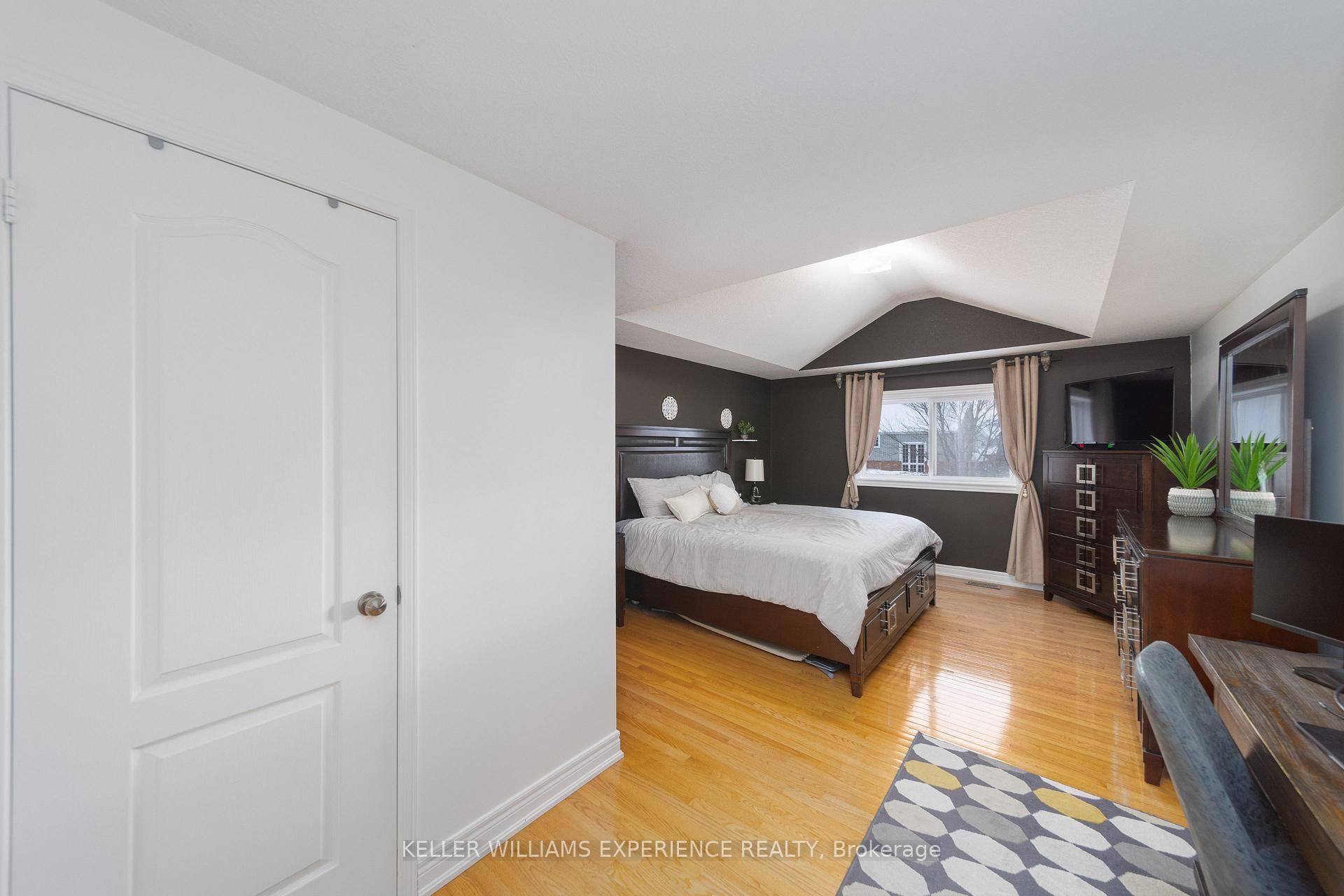 Photo 17 of 1050 Muriel Street, Innisfil, Alcona — HOMEH