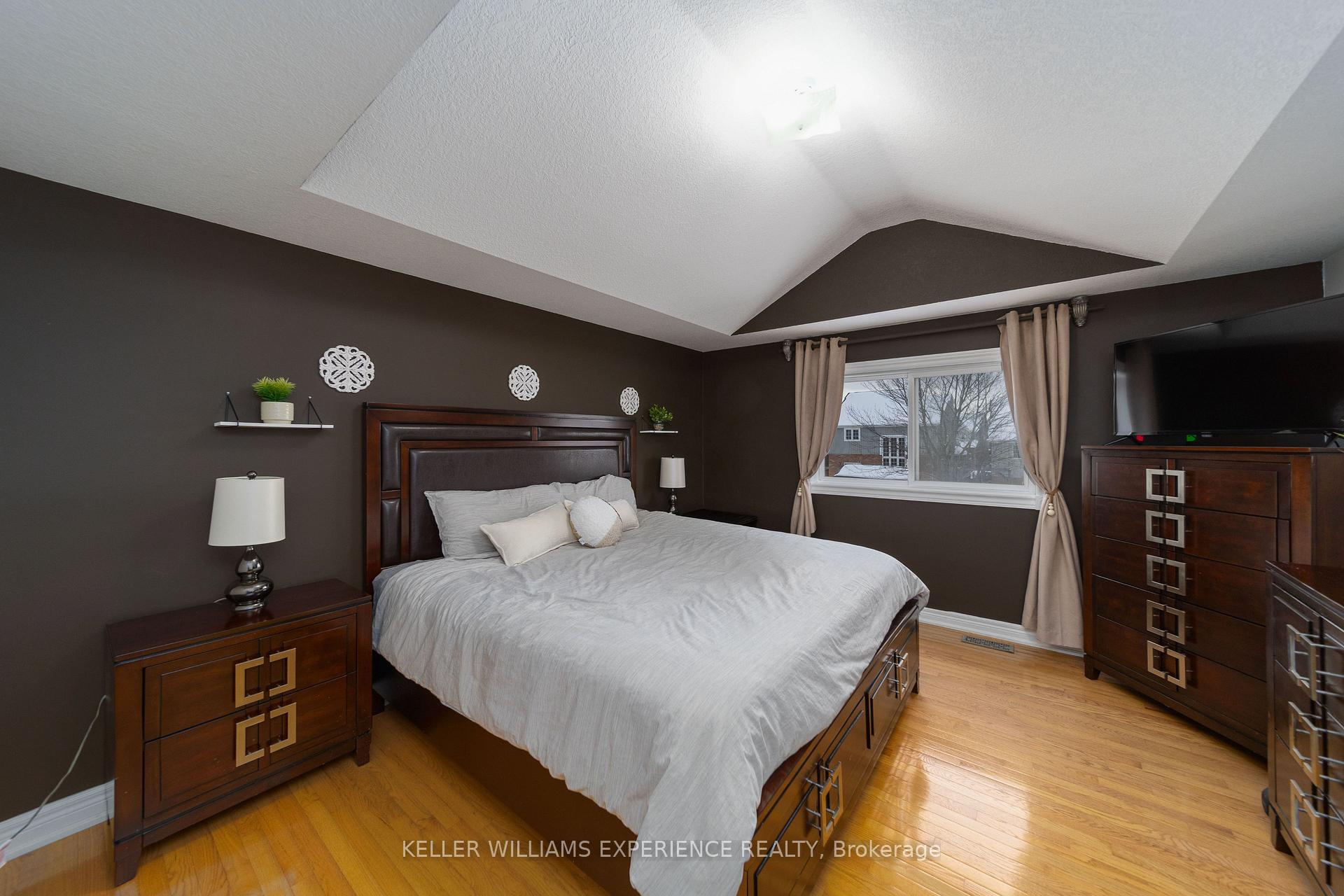 Photo 18 of 1050 Muriel Street, Innisfil, Alcona — HOMEH