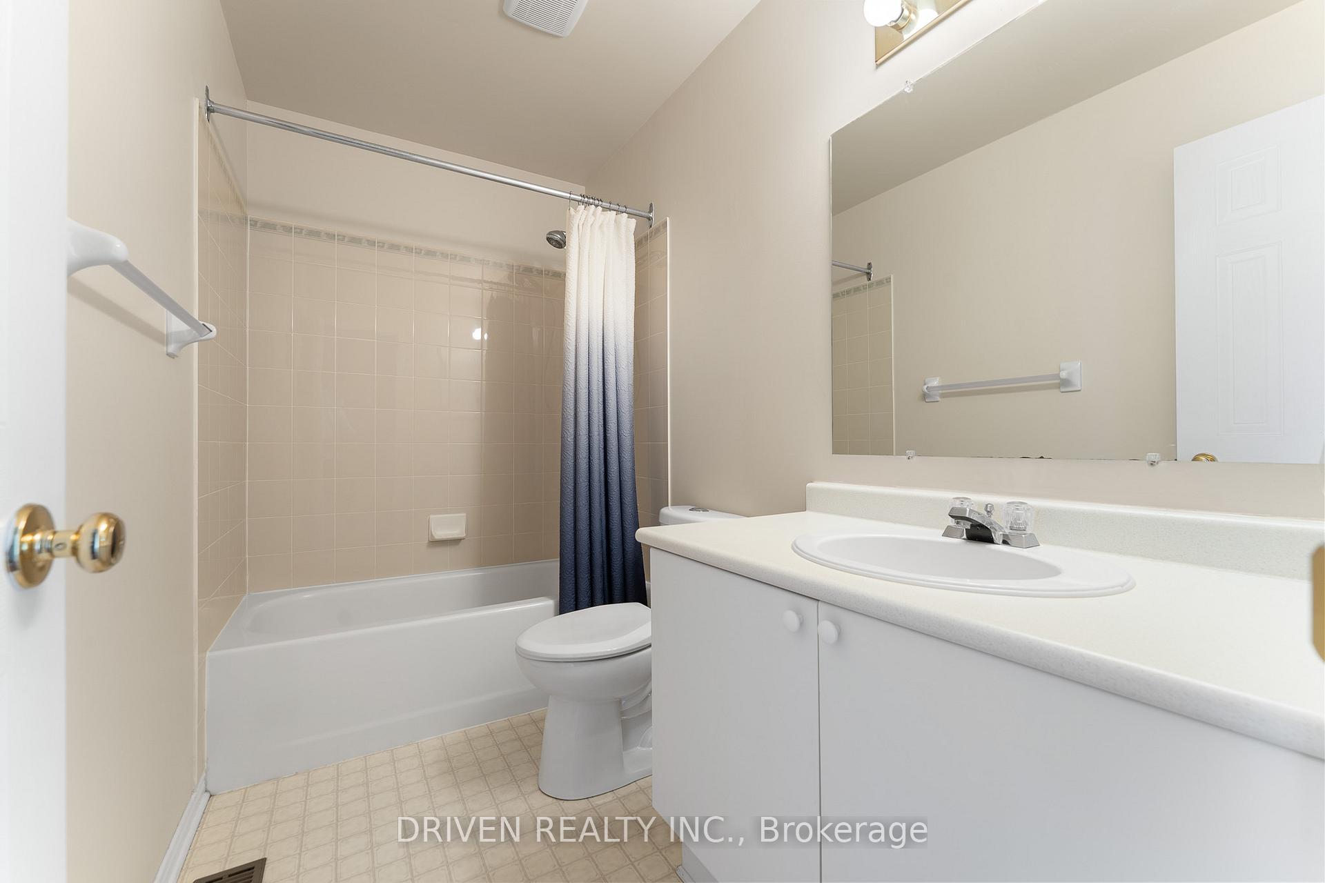 Photo 15 of 10 Piper Crescent, Ottawa, Kanata - Morgan's Grant/South March — HOMEH