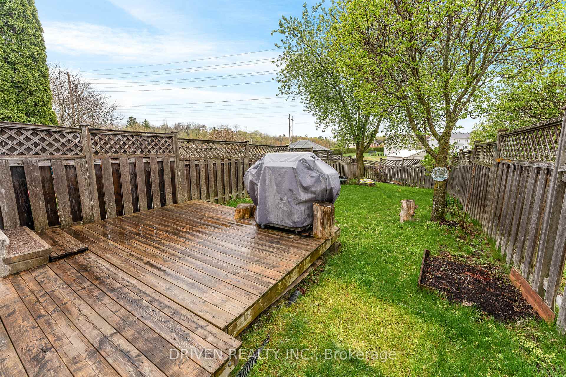 Photo 30 of 10 Piper Crescent, Ottawa, Kanata - Morgan's Grant/South March — HOMEH