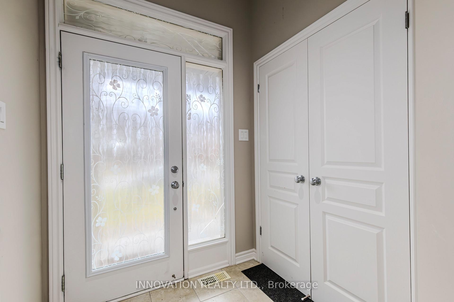 Photo 2 of 946 Fletcher Circle, Ottawa, Kanata - Kanata Lakes/Heritage Hills — HOMEH