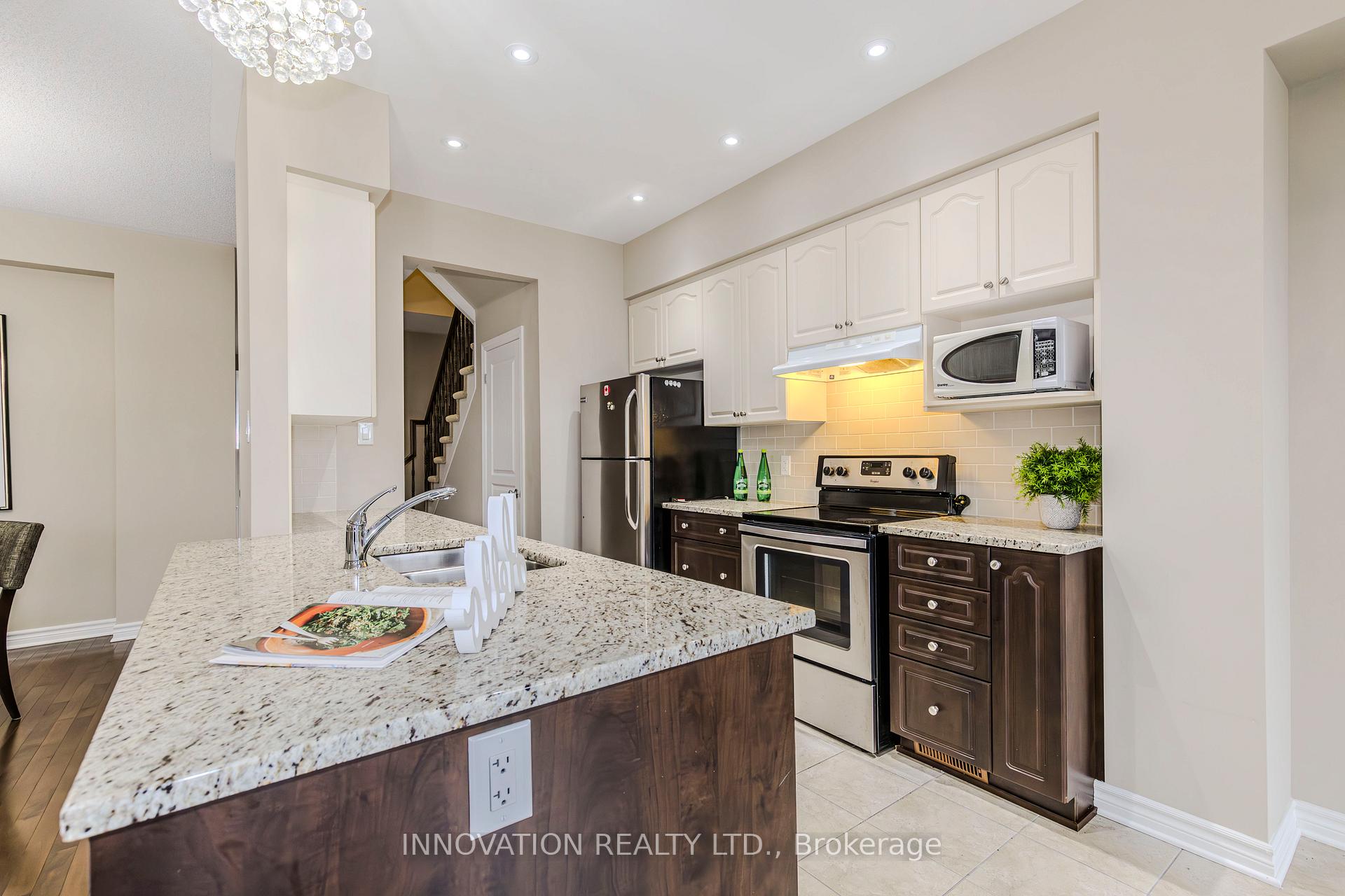 Photo 16 of 946 Fletcher Circle, Ottawa, Kanata - Kanata Lakes/Heritage Hills — HOMEH