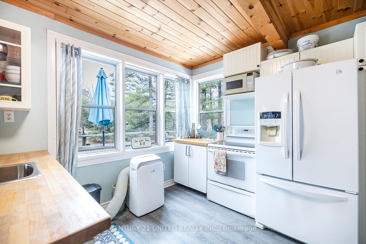 Photo 9 of 11085 Gull River, Minden Hills, Lutterworth — HOMEH
