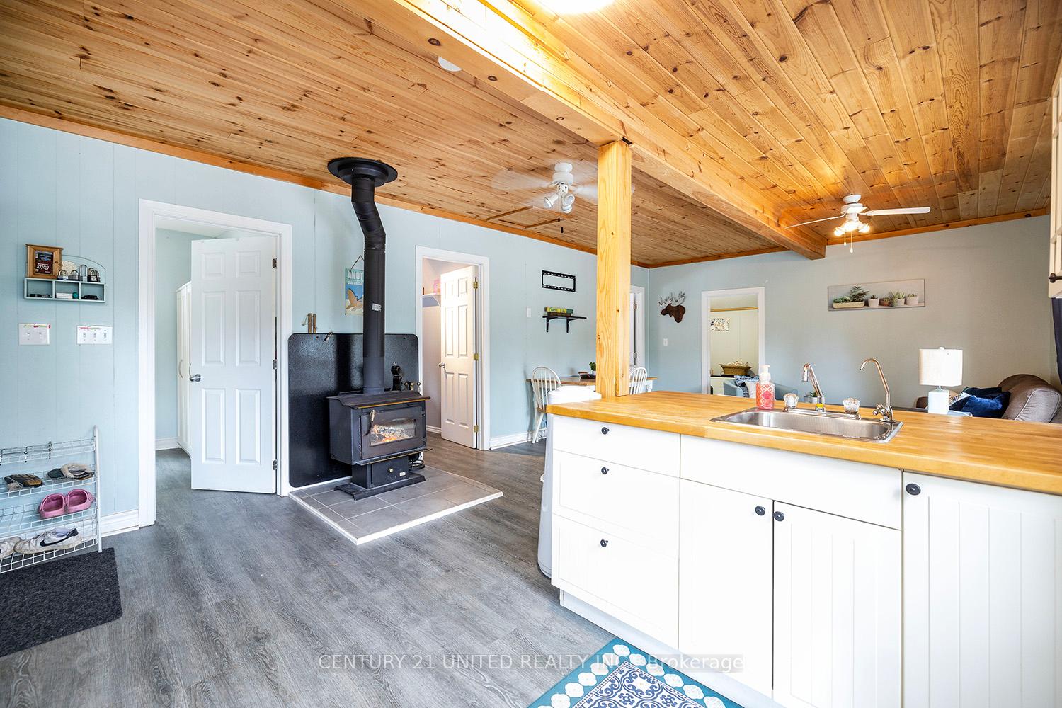 Photo 10 of 11085 Gull River, Minden Hills, Lutterworth — HOMEH