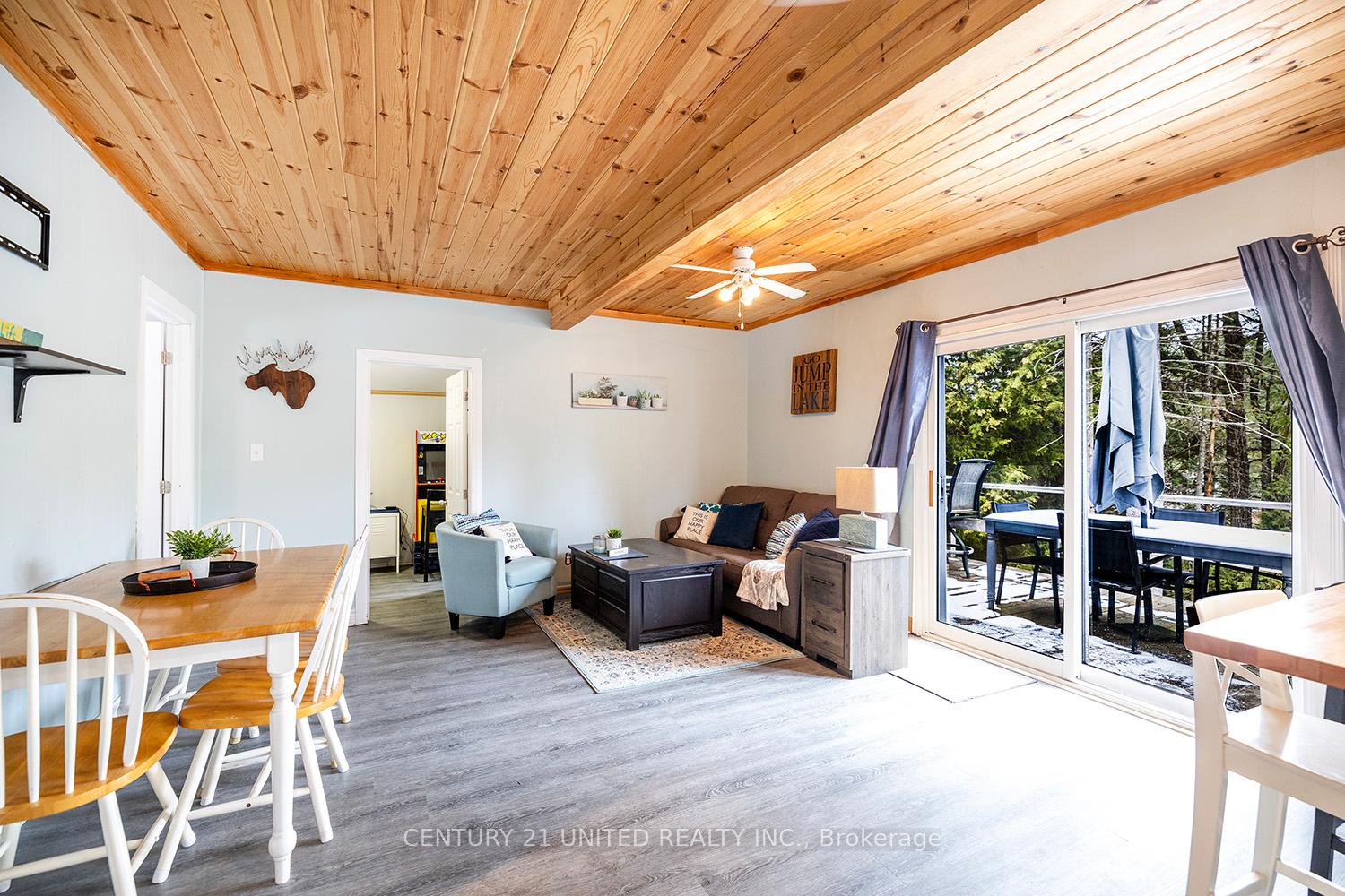 Photo 11 of 11085 Gull River, Minden Hills, Lutterworth — HOMEH