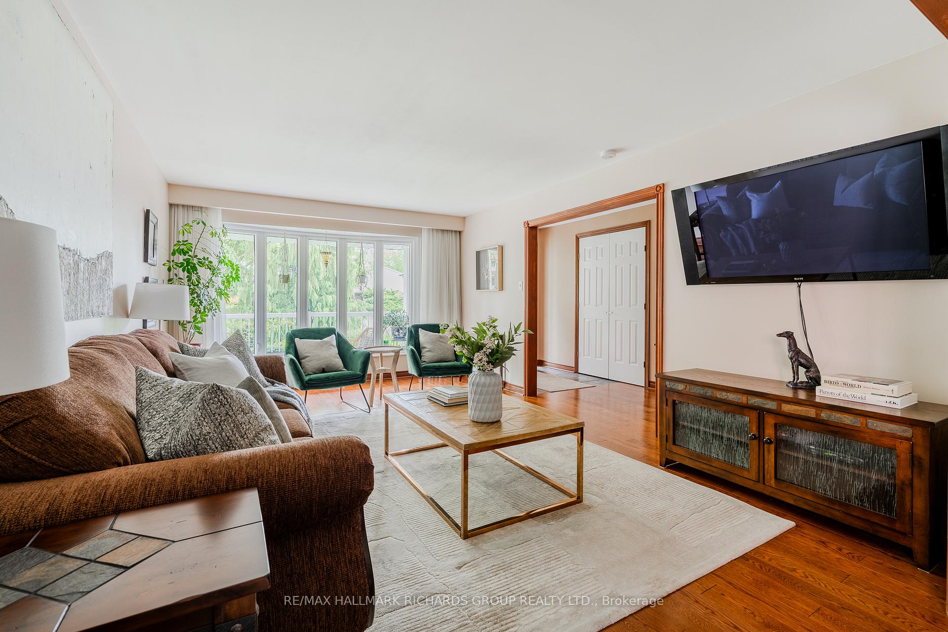 Photo 5 of 4 Shaindell Street, Markham, Royal Orchard — HOMEH