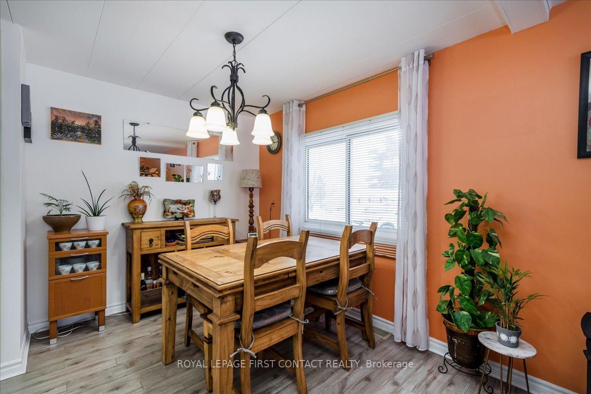 Photo 3 of 37 Trefoil Drive, Innisfil, Rural Innisfil — HOMEH