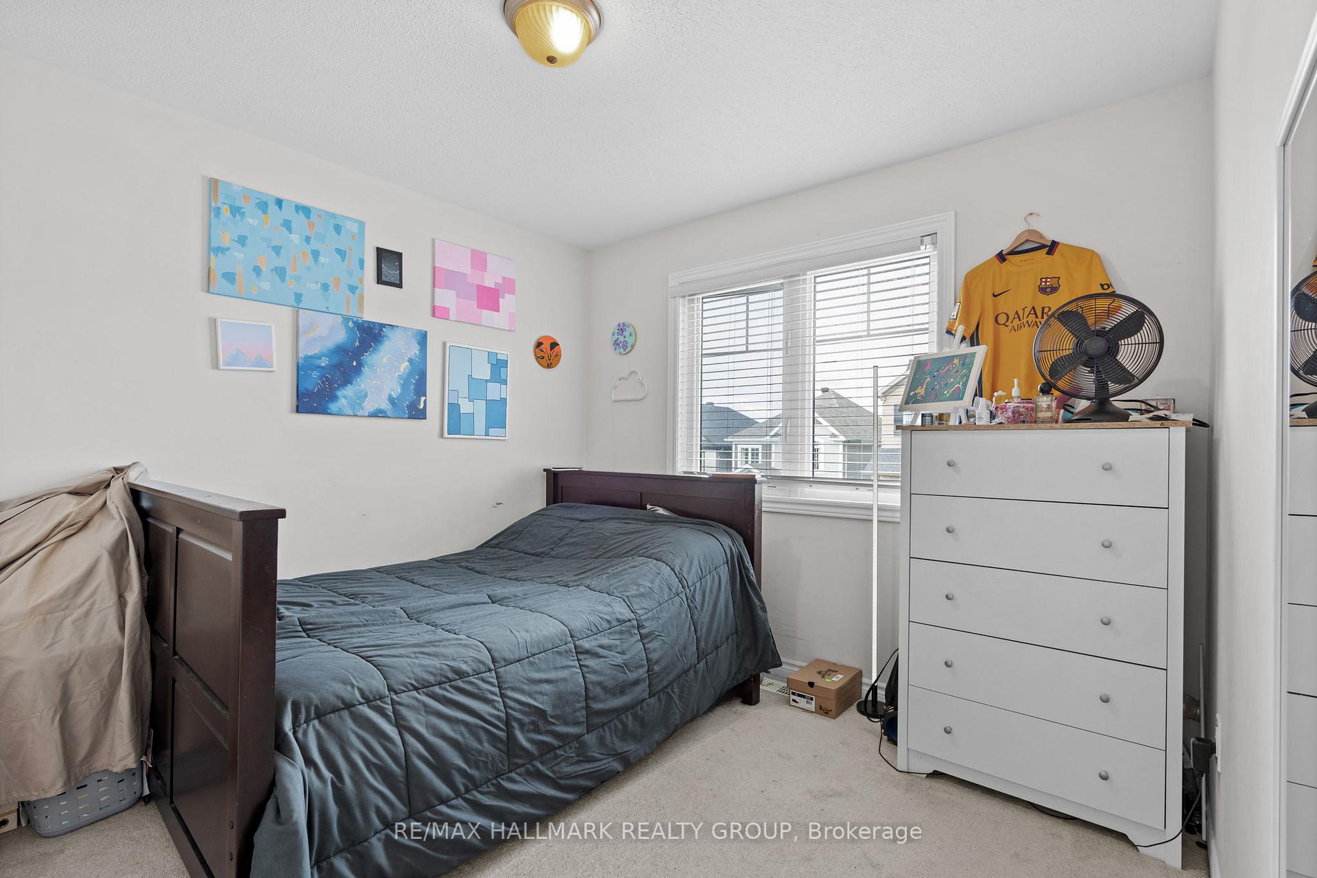 Photo 3 of 716 Summergaze Street, Ottawa, Kanata - Emerald Meadows/Trailwest — HOMEH