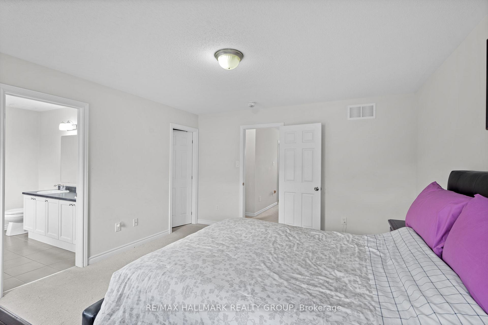 Photo 4 of 716 Summergaze Street, Ottawa, Kanata - Emerald Meadows/Trailwest — HOMEH