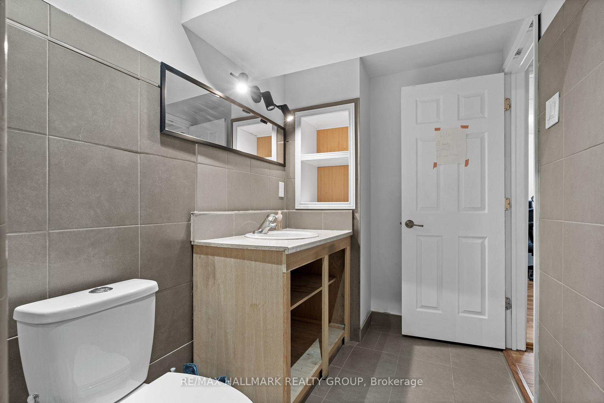 Photo 14 of 716 Summergaze Street, Ottawa, Kanata - Emerald Meadows/Trailwest — HOMEH