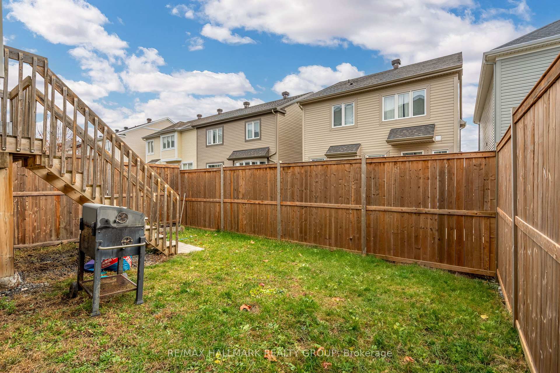 Photo 19 of 716 Summergaze Street, Ottawa, Kanata - Emerald Meadows/Trailwest — HOMEH