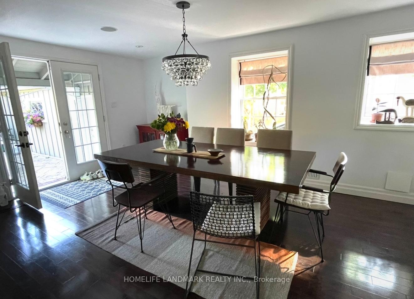 Photo 16 of 15 Station Lane, Markham, Unionville — HOMEH