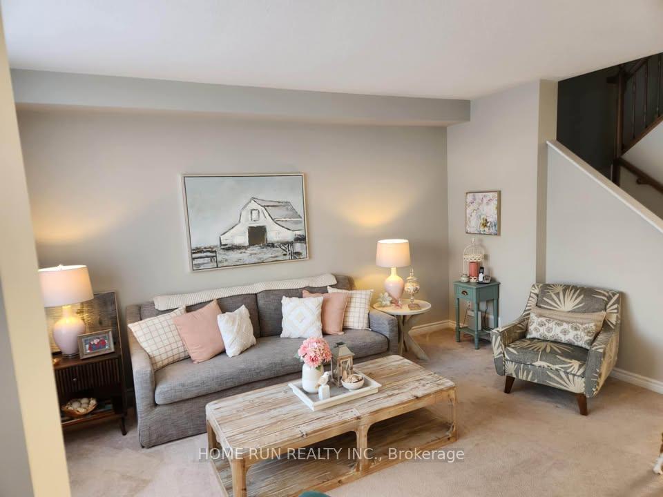 Photo 2 of 209 Saddleback Crescent, Ottawa, Kanata - Kanata Lakes/Heritage Hills — HOMEH