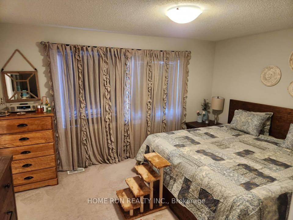 Photo 8 of 209 Saddleback Crescent, Ottawa, Kanata - Kanata Lakes/Heritage Hills — HOMEH