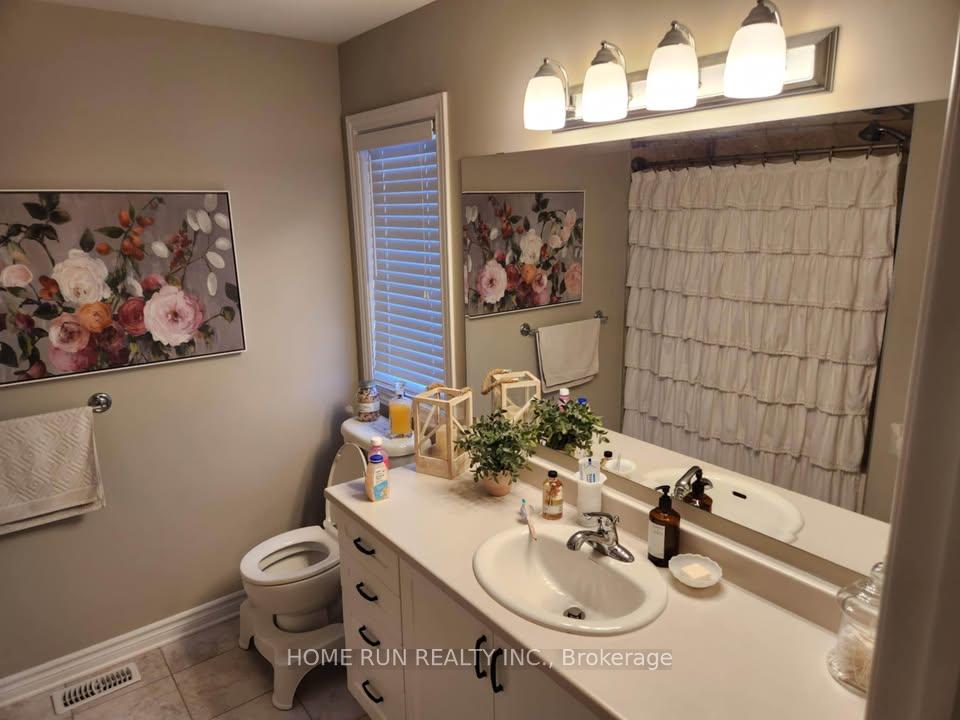 Photo 11 of 209 Saddleback Crescent, Ottawa, Kanata - Kanata Lakes/Heritage Hills — HOMEH