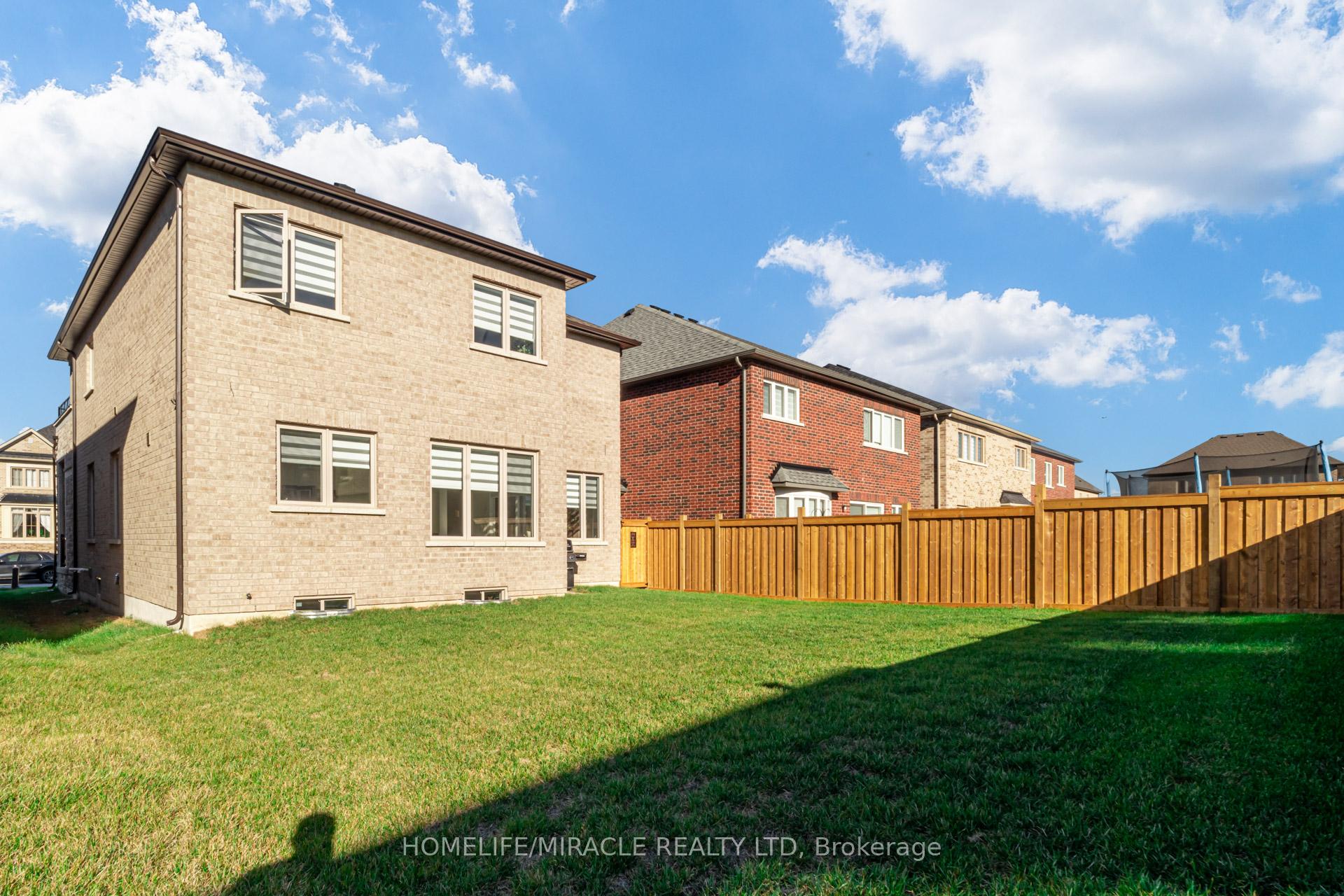 Photo 35 of 1177 Wickham Road, Innisfil, Alcona — HOMEH