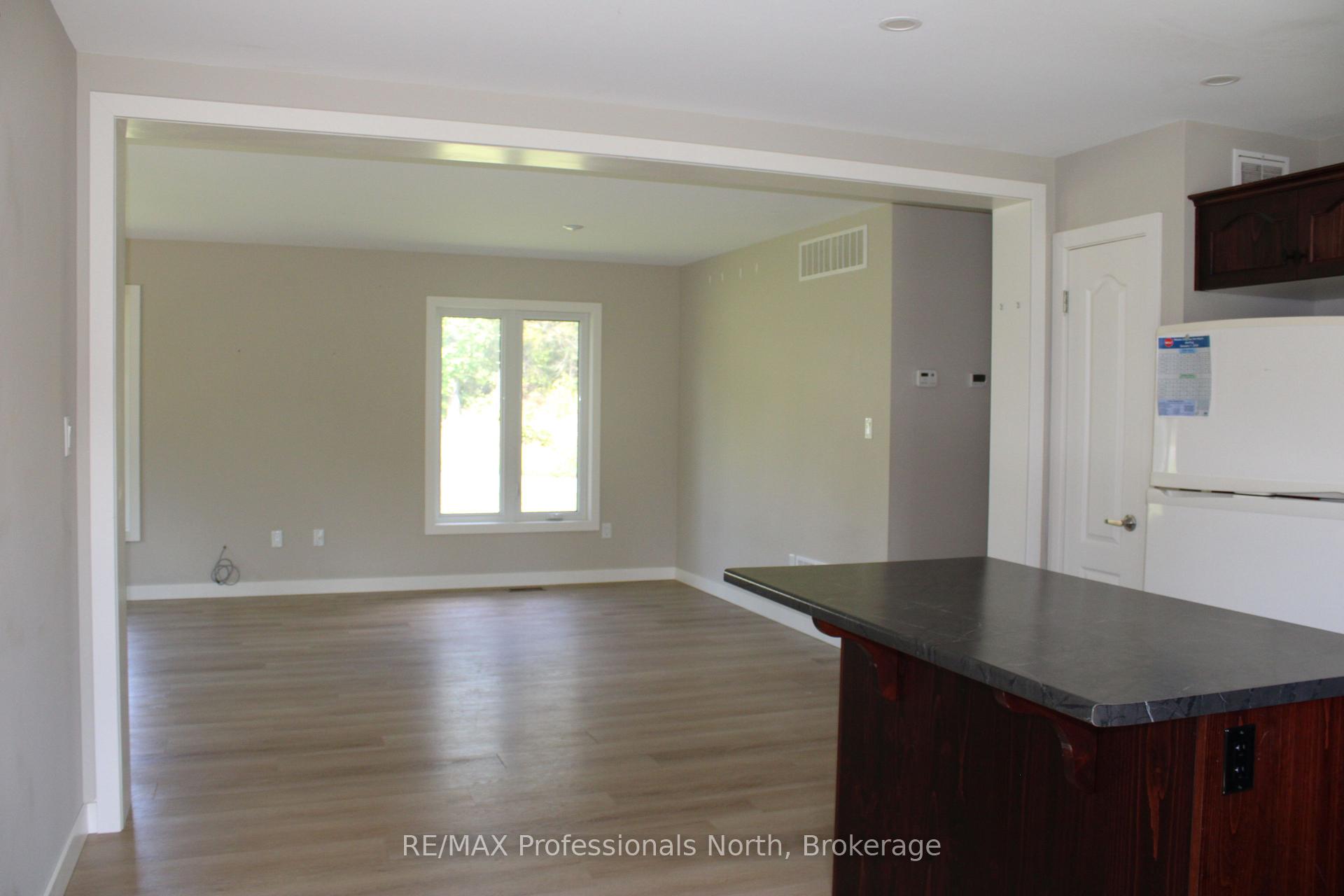 Photo 3 of 2513 Davis Lake Road, Minden Hills, Lutterworth — HOMEH
