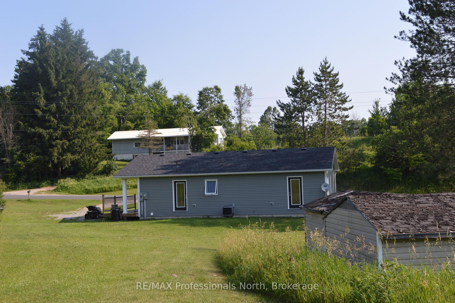 Photo 24 of 2513 Davis Lake Road, Minden Hills, Lutterworth — HOMEH