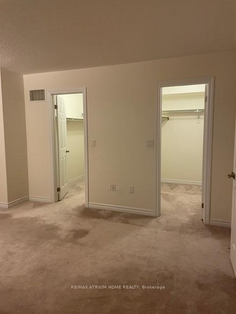 Photo 14 of 126 Living Crescent, Markham, Victoria Square — HOMEH