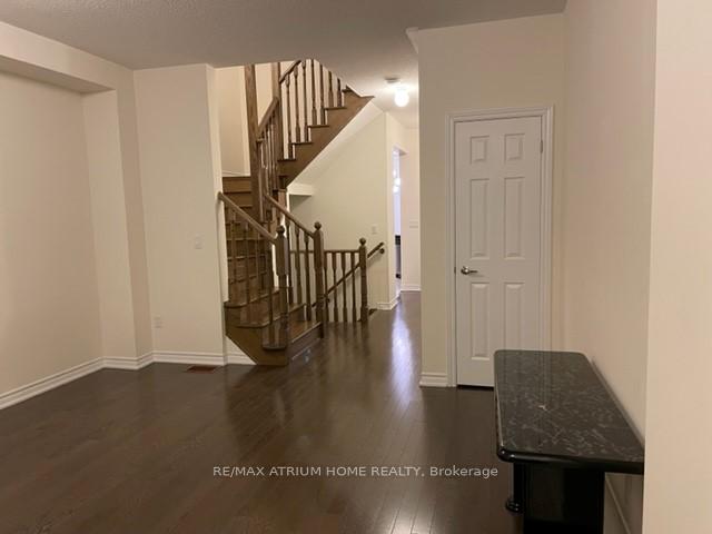 Photo 17 of 126 Living Crescent, Markham, Victoria Square — HOMEH