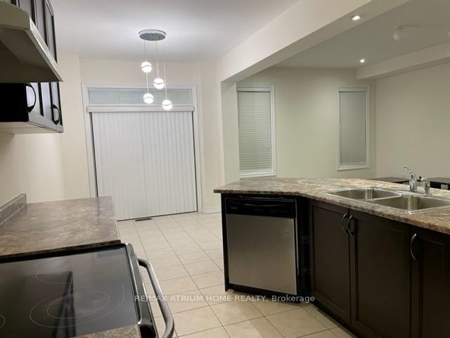 Photo 19 of 126 Living Crescent, Markham, Victoria Square — HOMEH