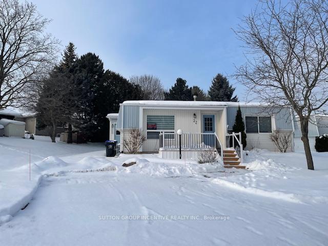 Photo 2 of 22 Primrose Lane, Innisfil, Rural Innisfil — HOMEH