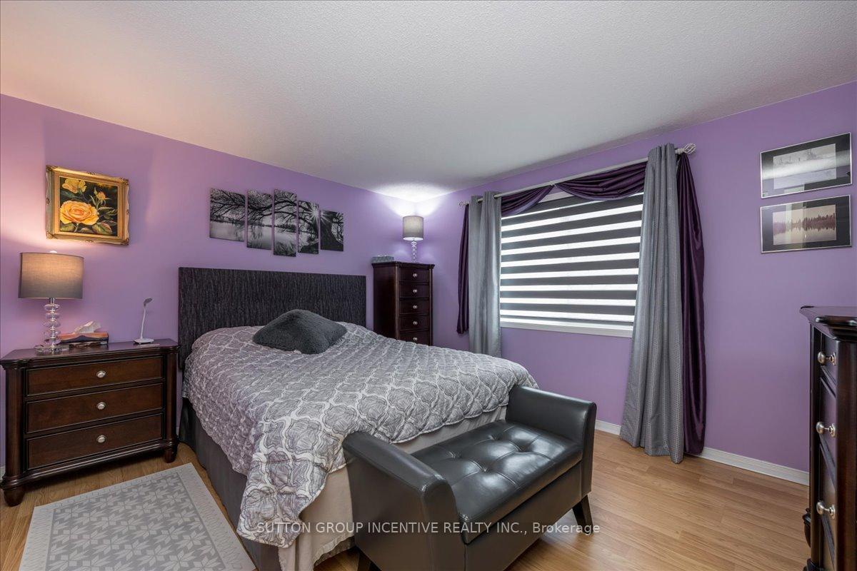 Photo 13 of 22 Primrose Lane, Innisfil, Rural Innisfil — HOMEH
