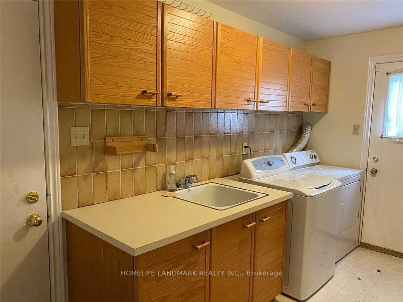 Photo 6 of 14 Roverdale Court, Markham, Unionville — HOMEH