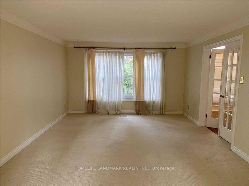 Photo 9 of 14 Roverdale Court, Markham, Unionville — HOMEH