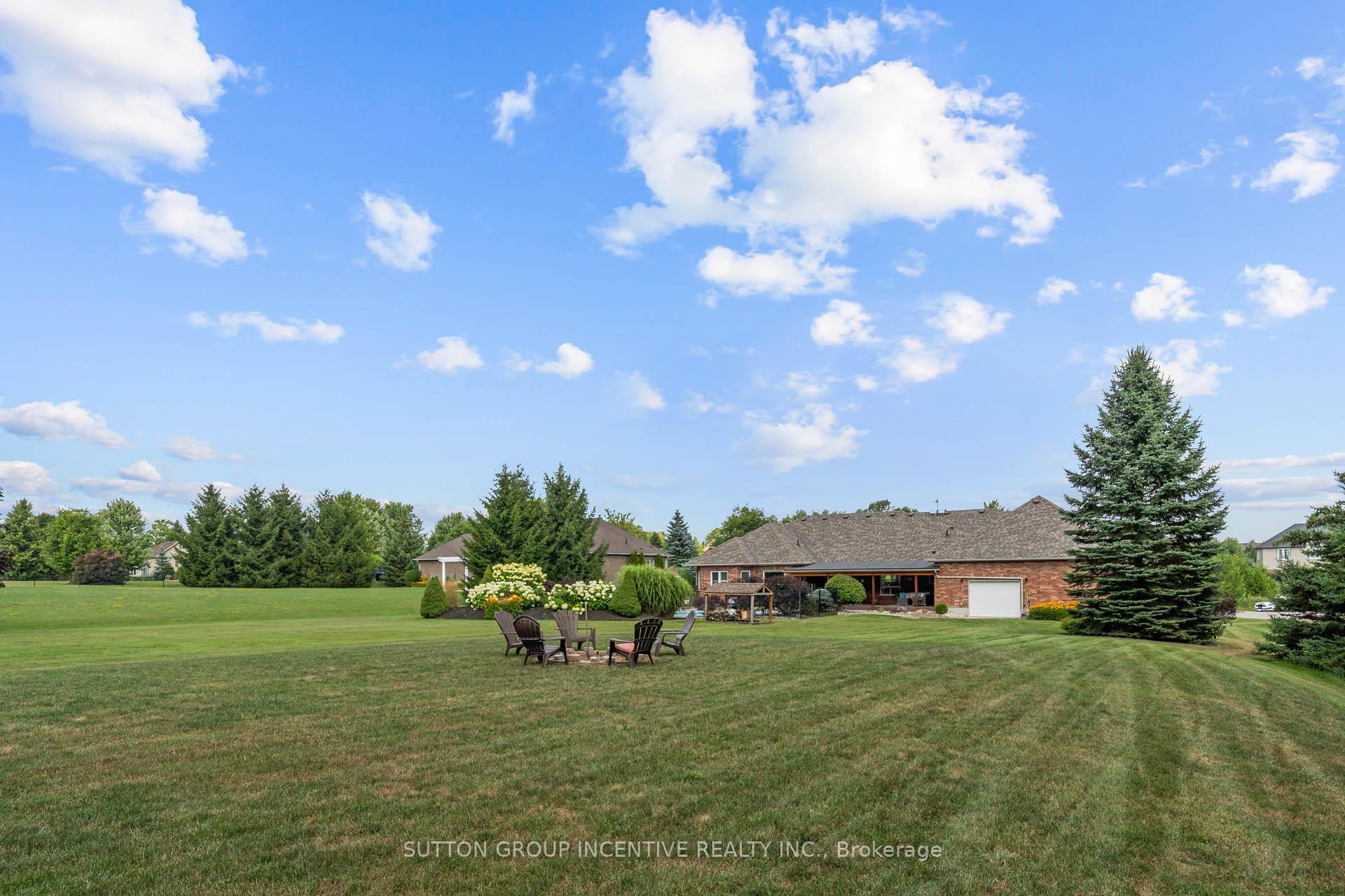Photo 11 of 68 Madill Drive, Mono, Rural Mono — HOMEH