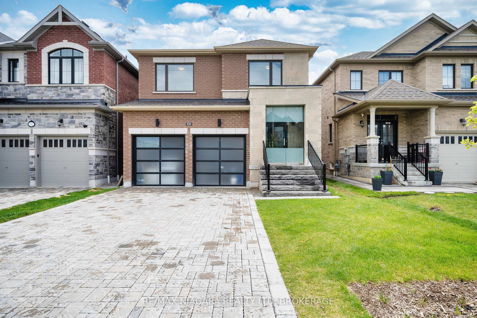 Photo 1 of 109 Jinnah Avenue, Markham, Middlefield — HOMEH