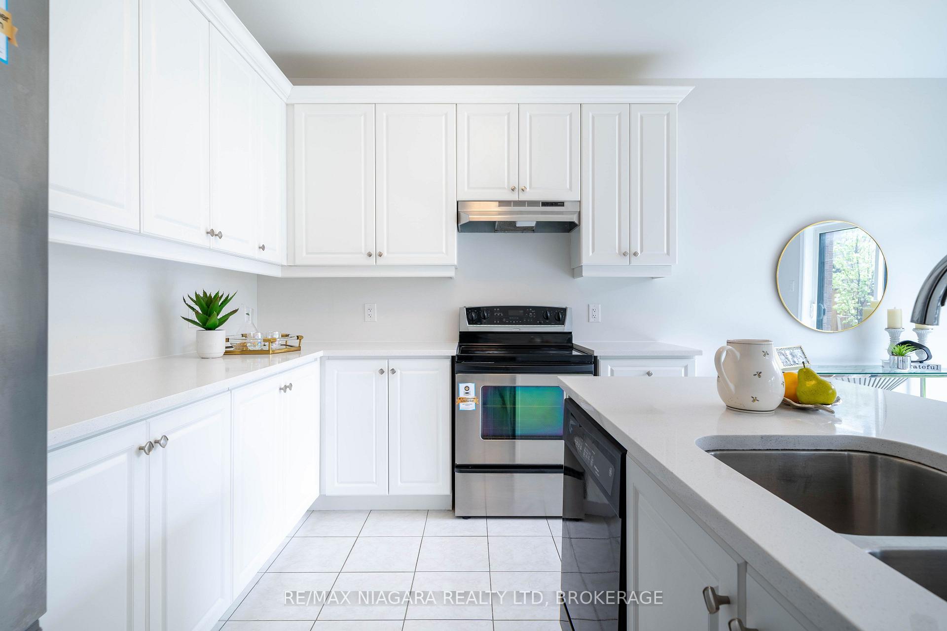 Photo 19 of 109 Jinnah Avenue, Markham, Middlefield — HOMEH