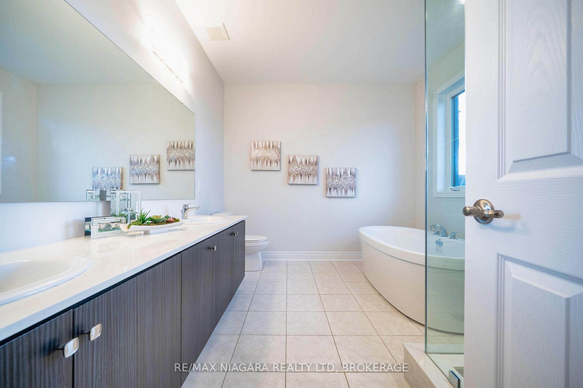 Photo 26 of 109 Jinnah Avenue, Markham, Middlefield — HOMEH