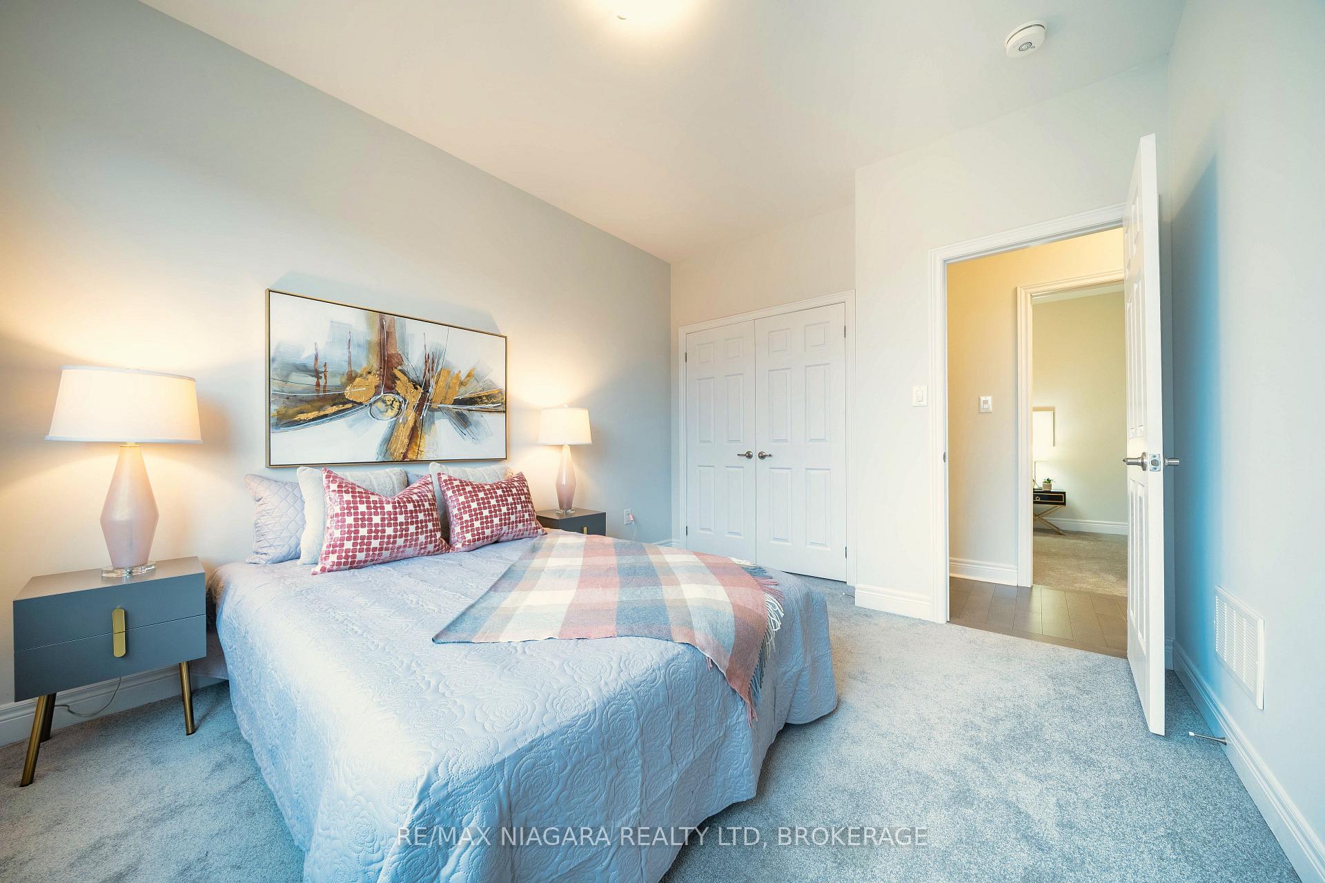 Photo 34 of 109 Jinnah Avenue, Markham, Middlefield — HOMEH