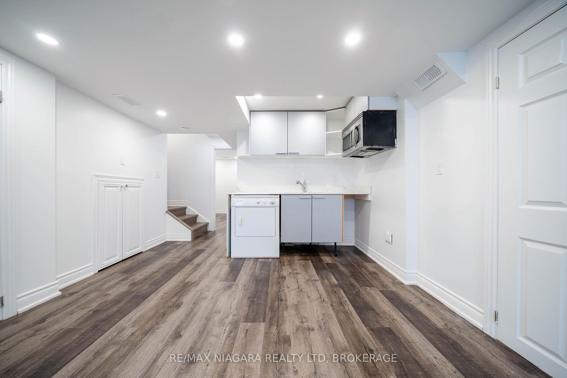 Photo 40 of 109 Jinnah Avenue, Markham, Middlefield — HOMEH