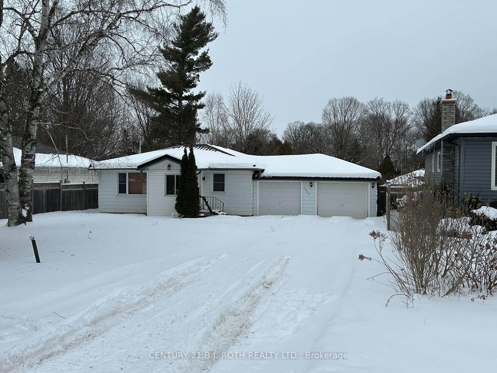 Front of 2043 St Johns Road