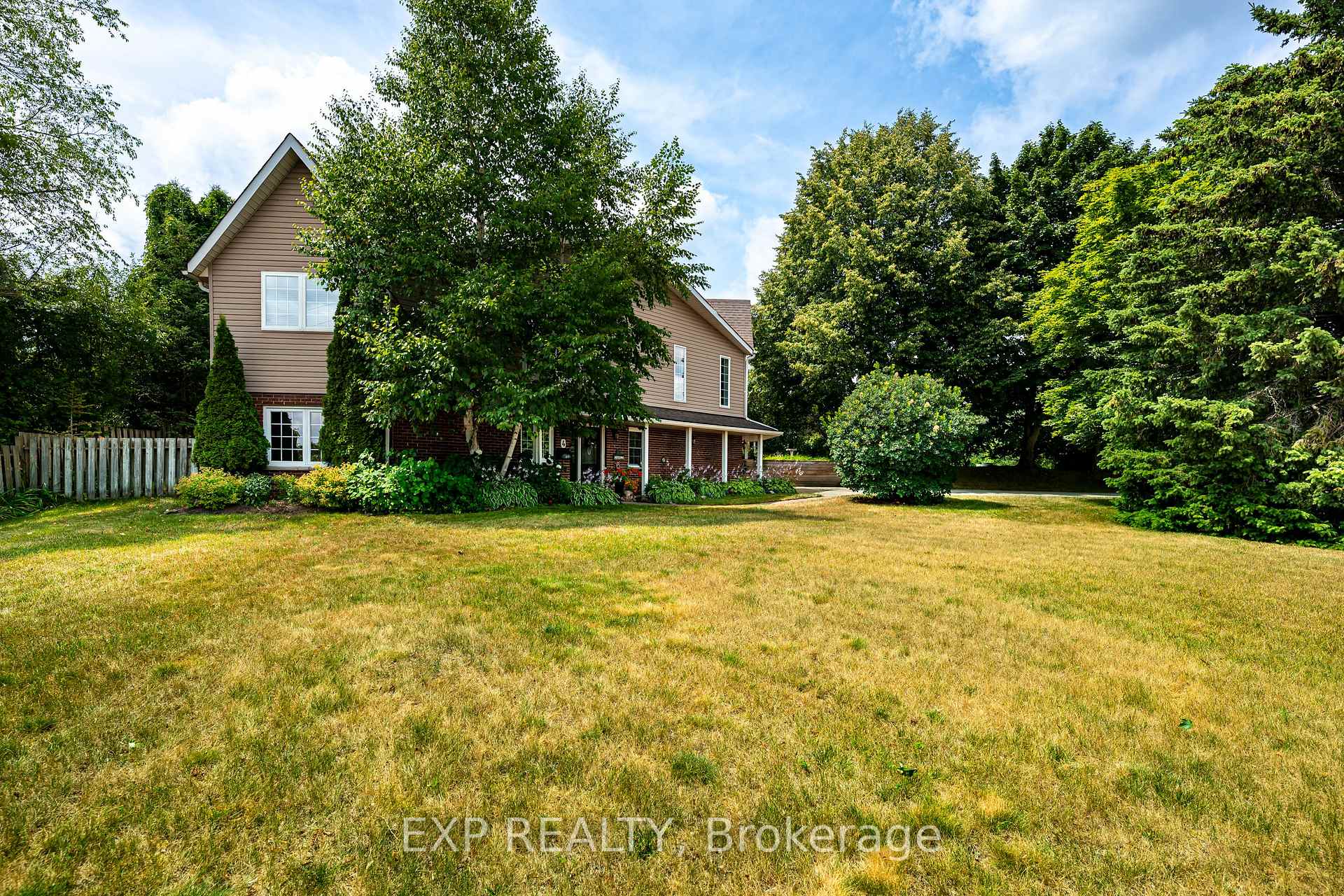 Photo 2 of 4 Starrview Crescent, Mono, Rural Mono — HOMEH