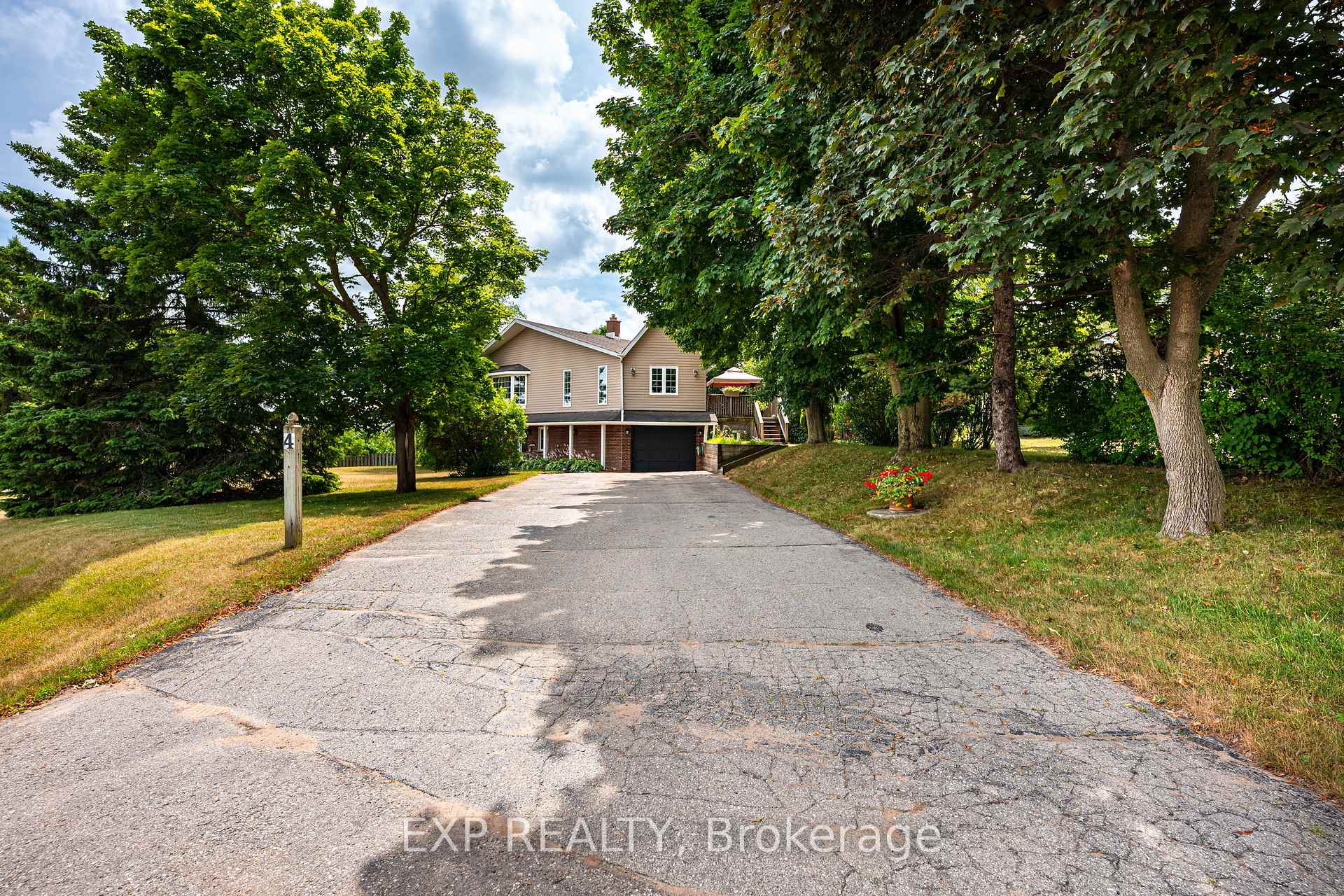 Photo 4 of 4 Starrview Crescent, Mono, Rural Mono — HOMEH