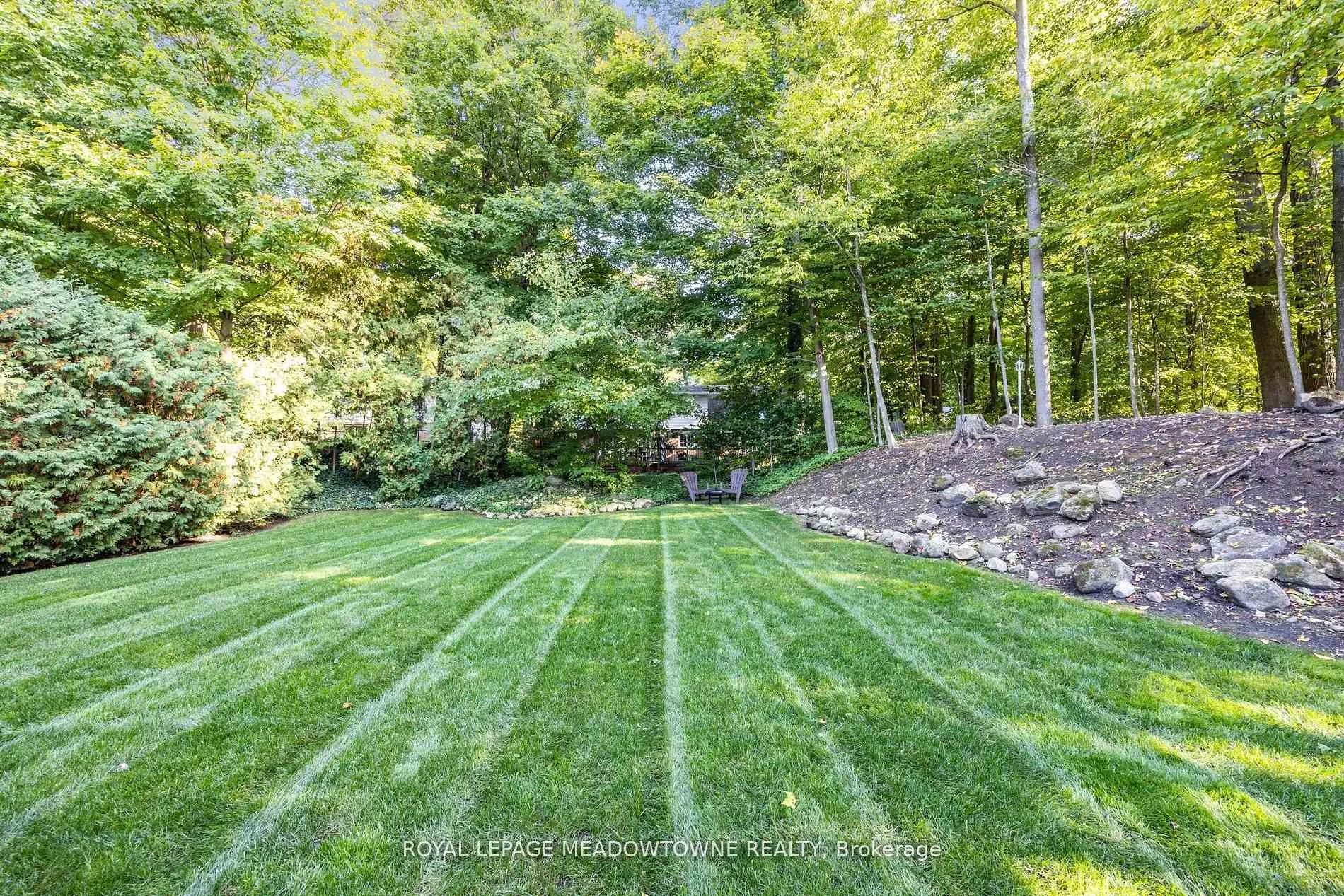 Photo 39 of 106 Campbell Avenue E, Milton, Campbellville — HOMEH
