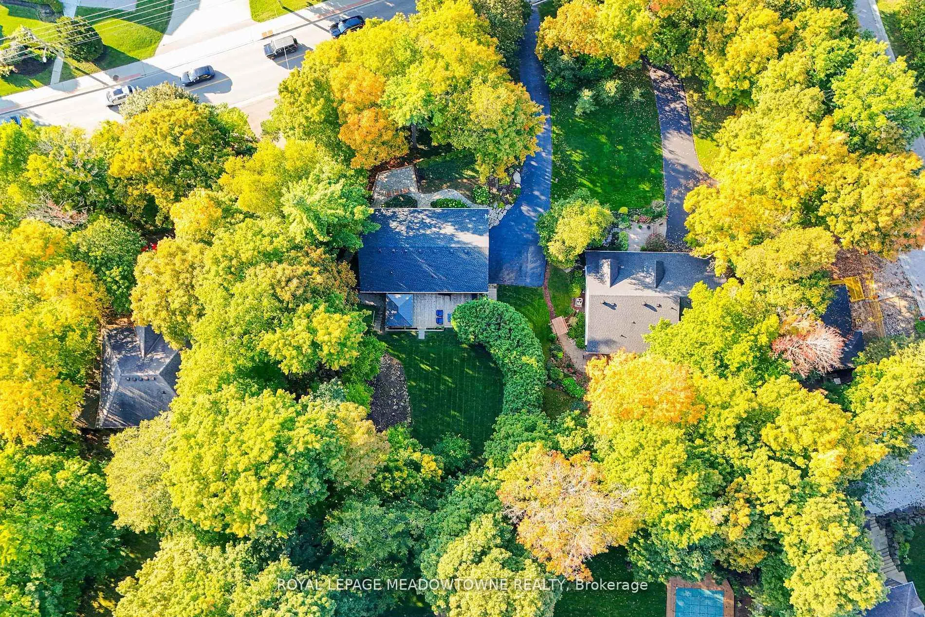 Photo 46 of 106 Campbell Avenue E, Milton, Campbellville — HOMEH