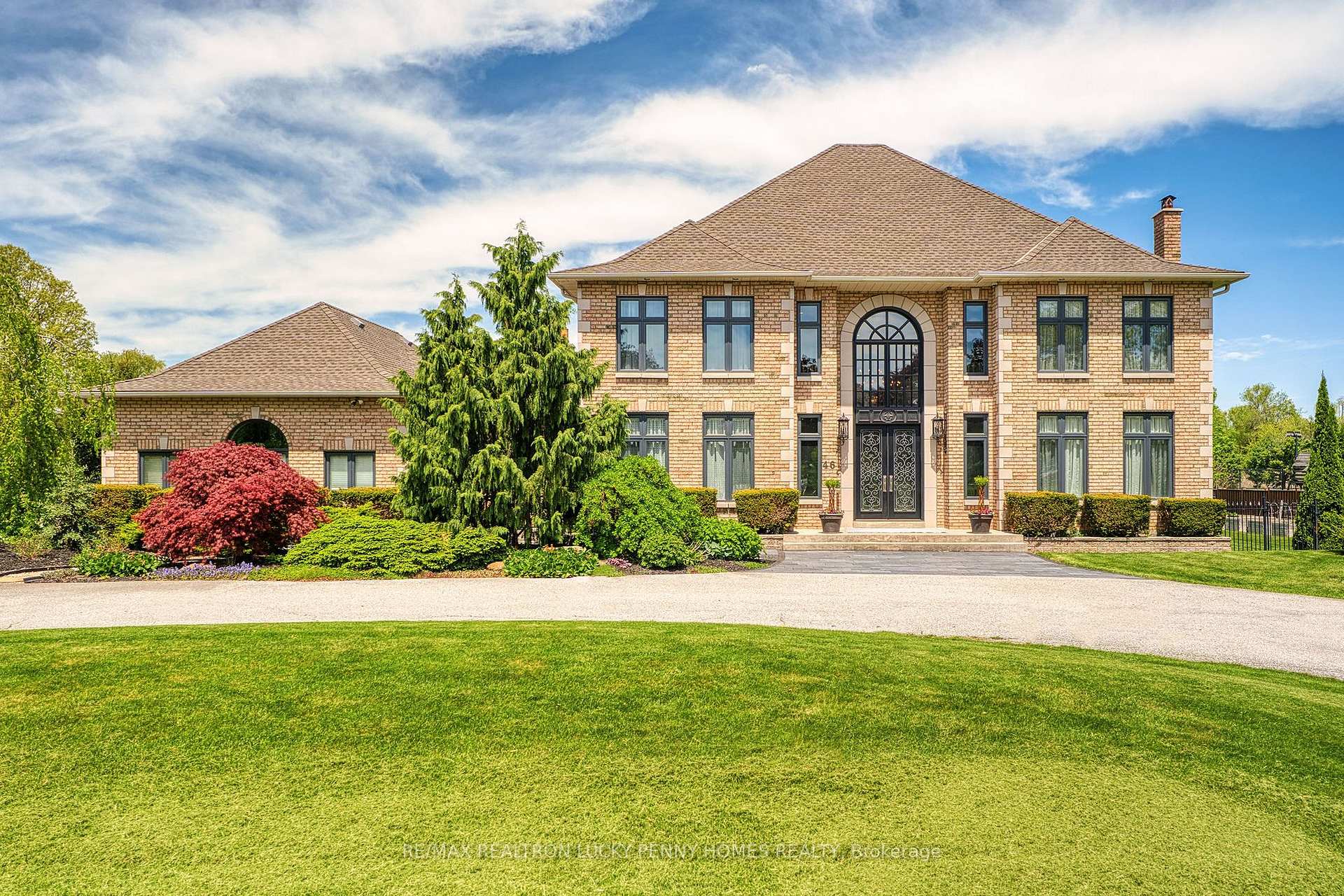 Photo 4 of 46 Richard Person Drive, Markham, Devil's Elbow — HOMEH