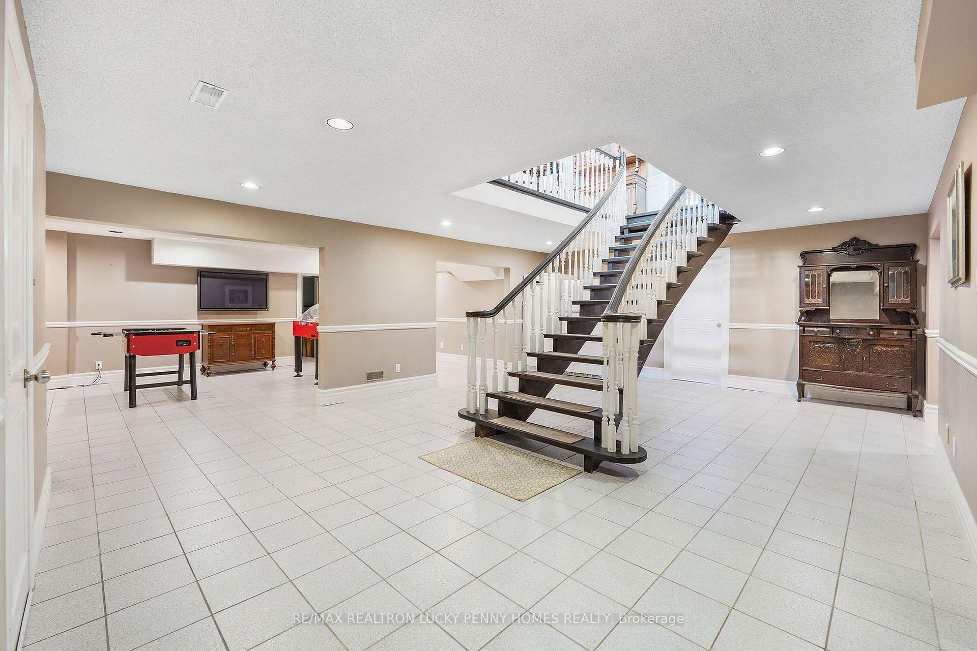 Photo 39 of 46 Richard Person Drive, Markham, Devil's Elbow — HOMEH