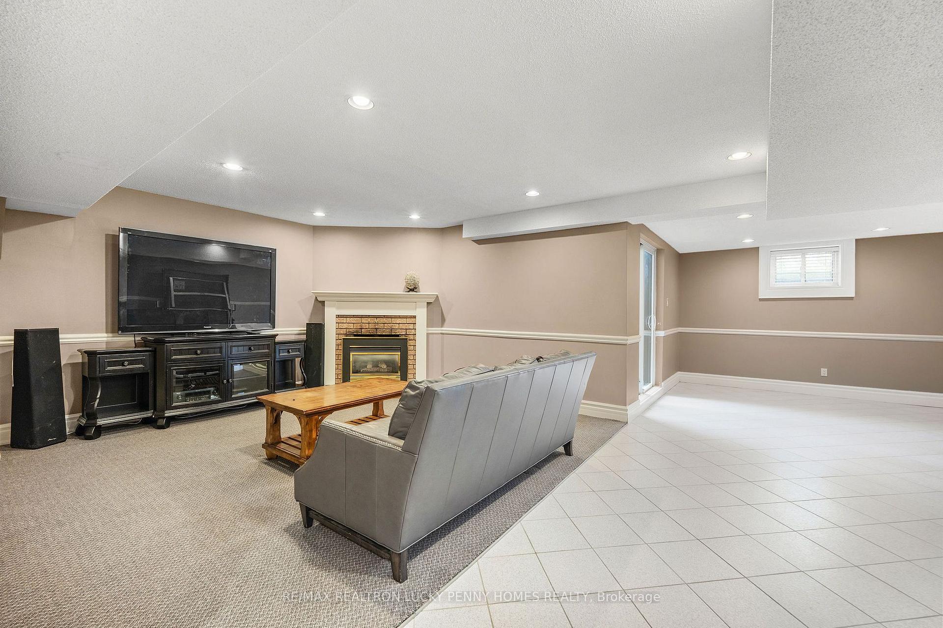 Photo 41 of 46 Richard Person Drive, Markham, Devil's Elbow — HOMEH
