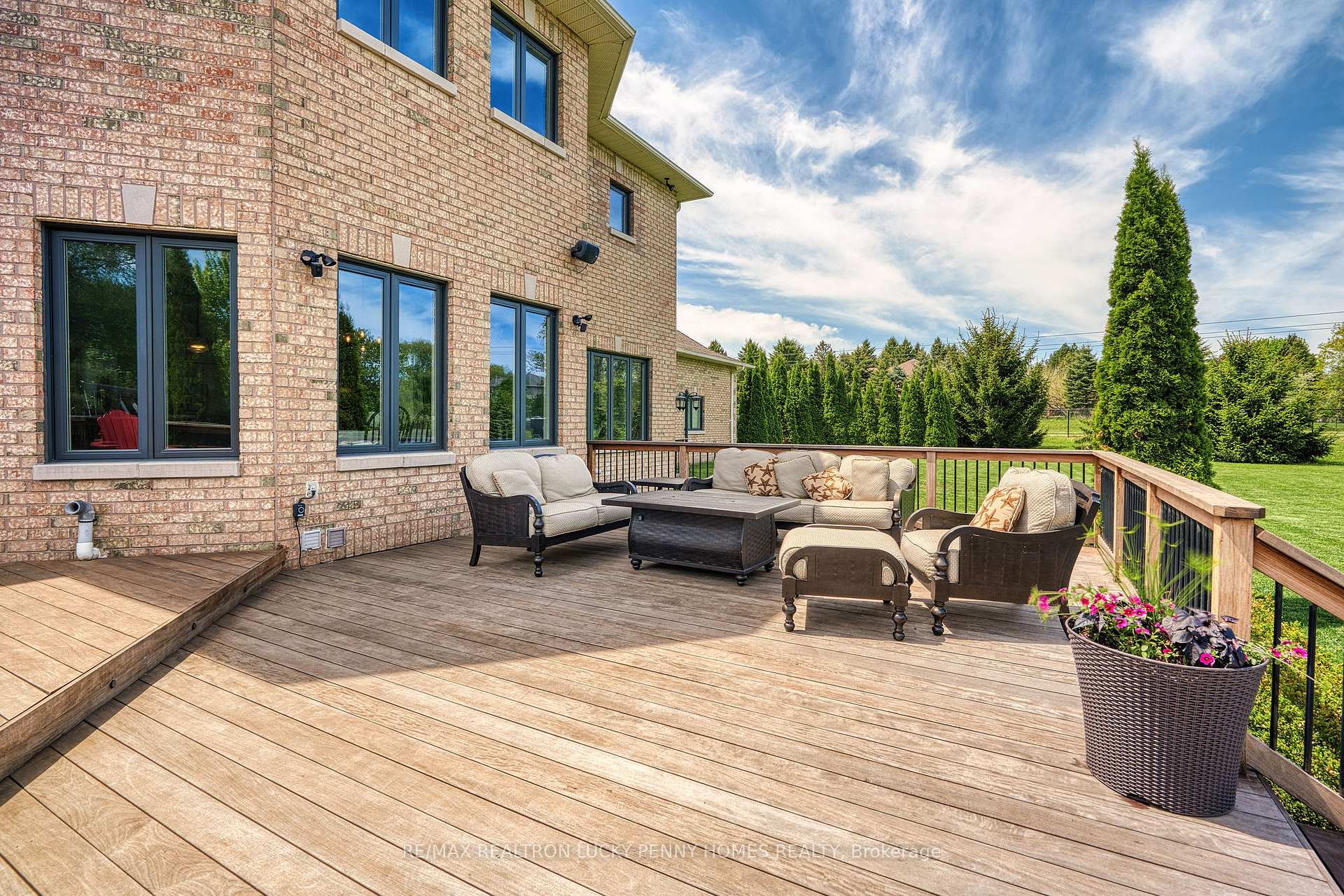 Photo 45 of 46 Richard Person Drive, Markham, Devil's Elbow — HOMEH