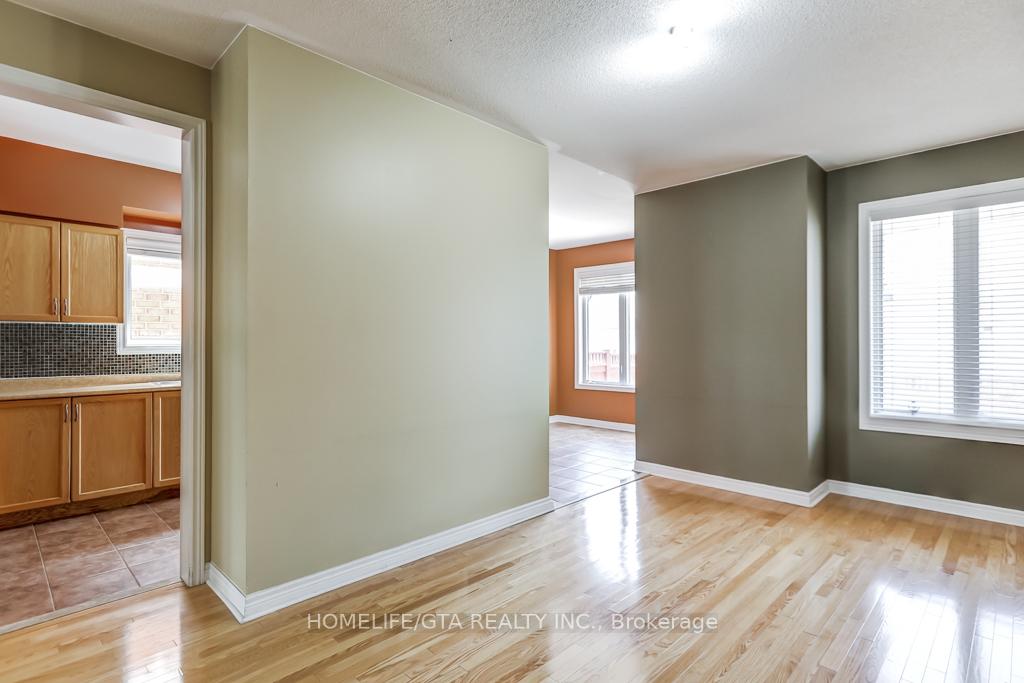 Photo 8 of 54 Outer Banks Drive, Markham, Cornell — HOMEH