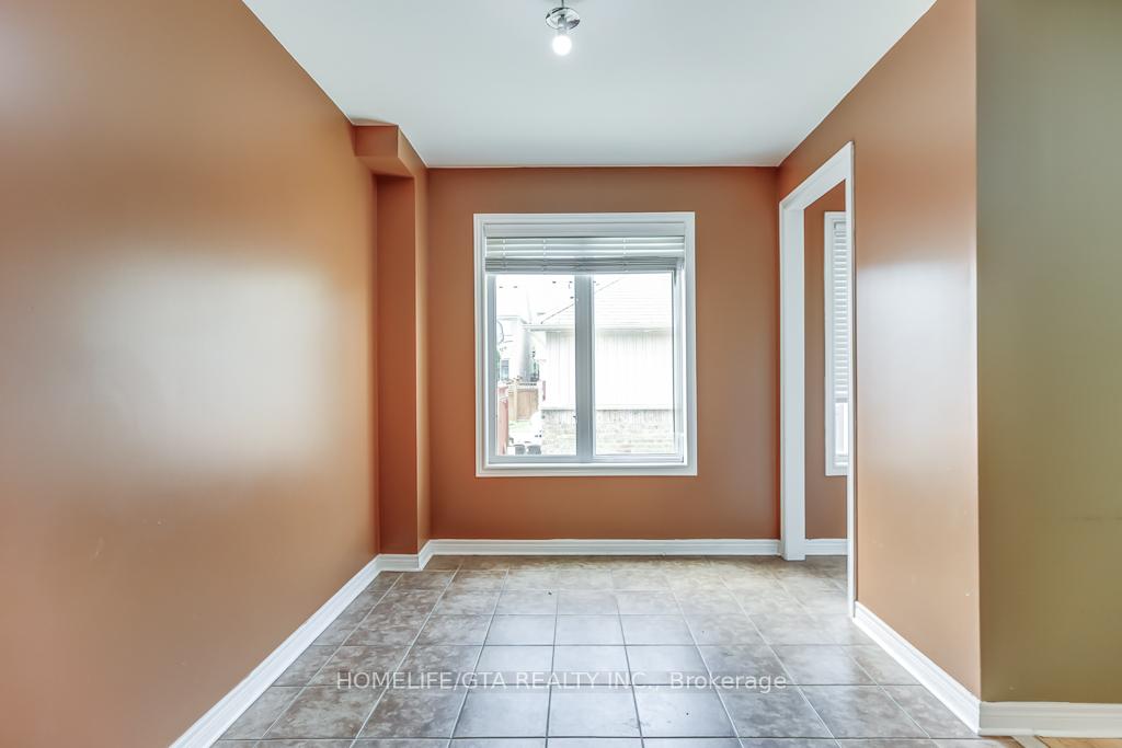 Photo 11 of 54 Outer Banks Drive, Markham, Cornell — HOMEH