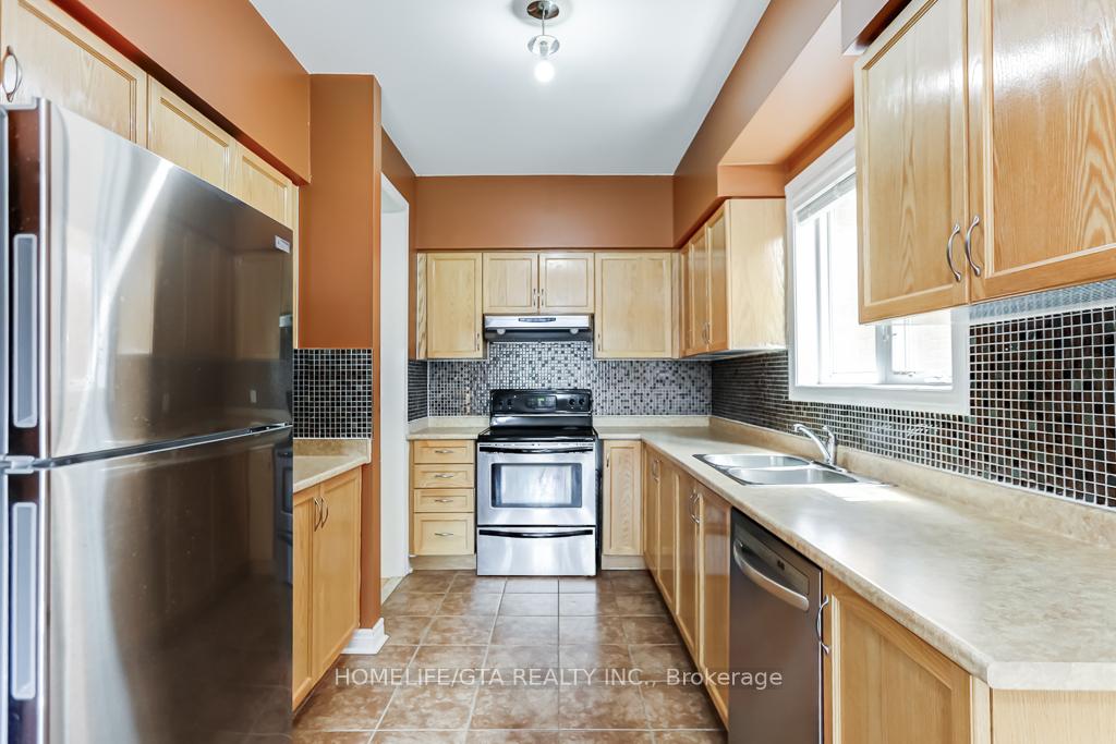 Photo 14 of 54 Outer Banks Drive, Markham, Cornell — HOMEH
