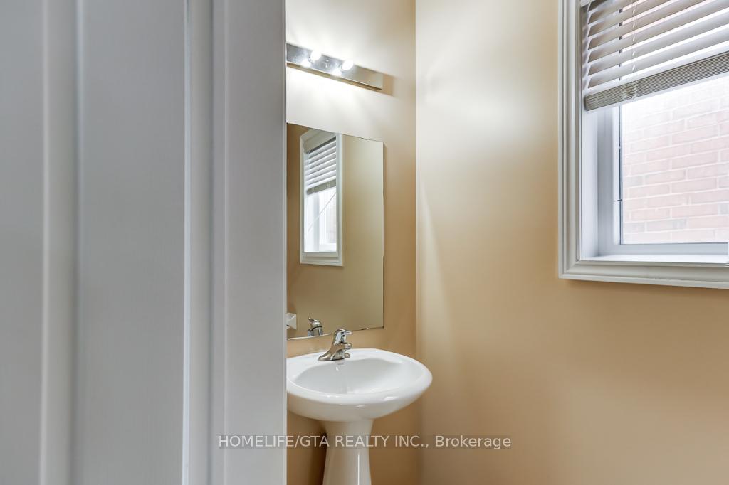 Photo 16 of 54 Outer Banks Drive, Markham, Cornell — HOMEH