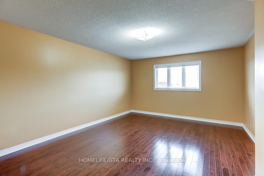 Photo 18 of 54 Outer Banks Drive, Markham, Cornell — HOMEH