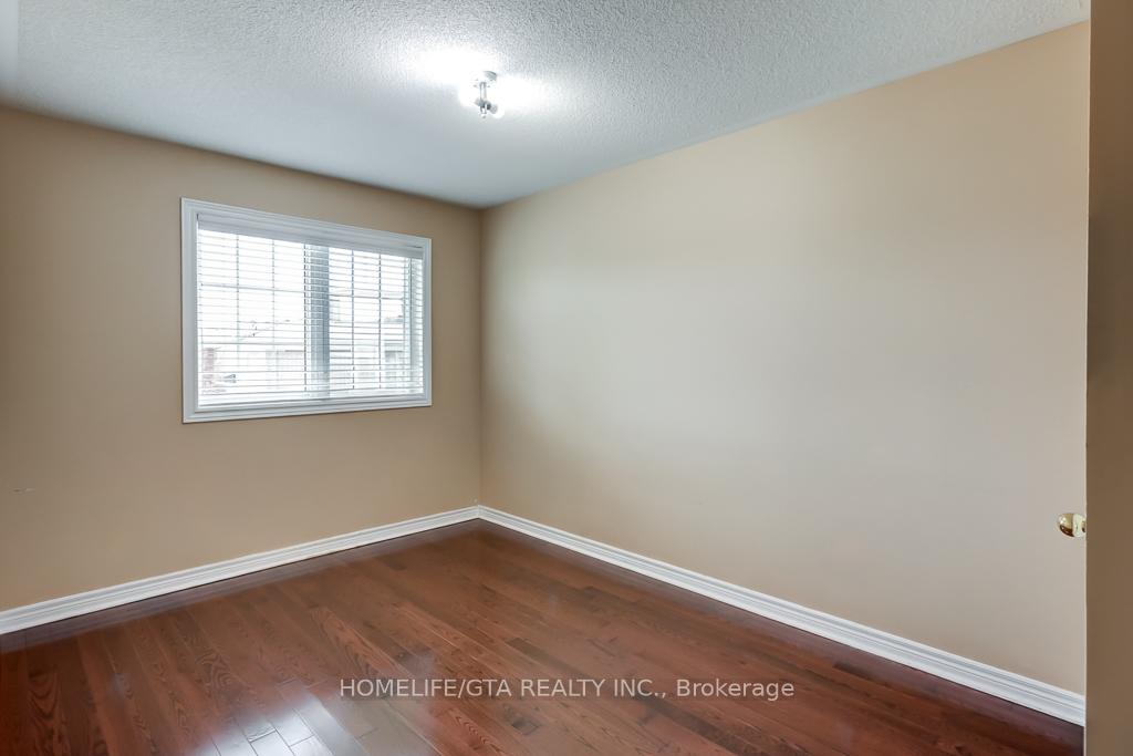 Photo 24 of 54 Outer Banks Drive, Markham, Cornell — HOMEH